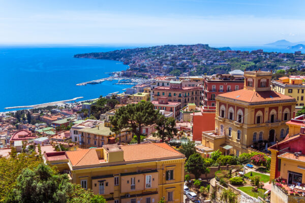 vacances naples Italie partirensejour.com